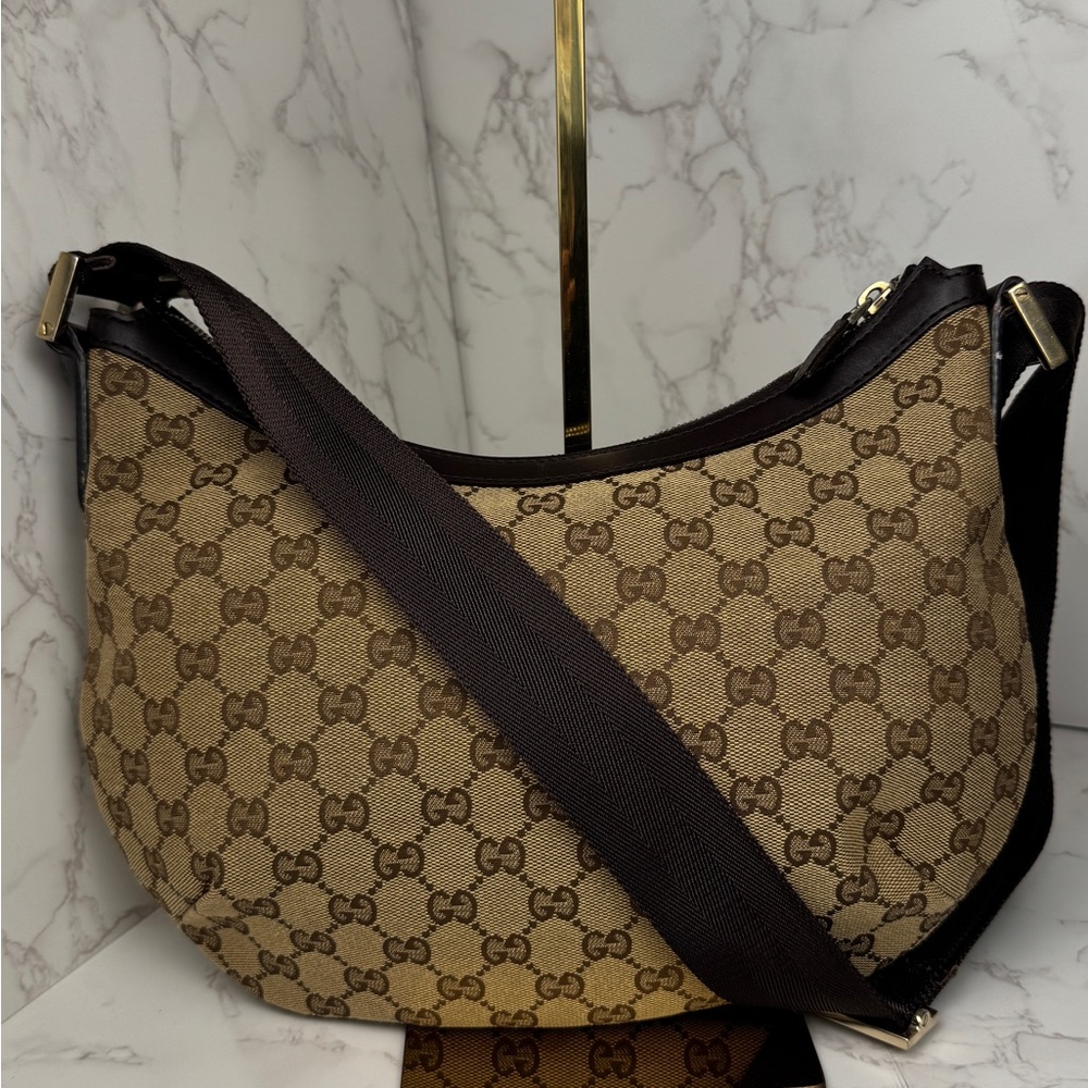 Gucci halfmoon  Monogram Crossbody Bag - Picture 3 of 16